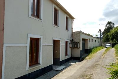 CASA DE PUEBLO RESTAURADA CON 1600 metros DE NAVES